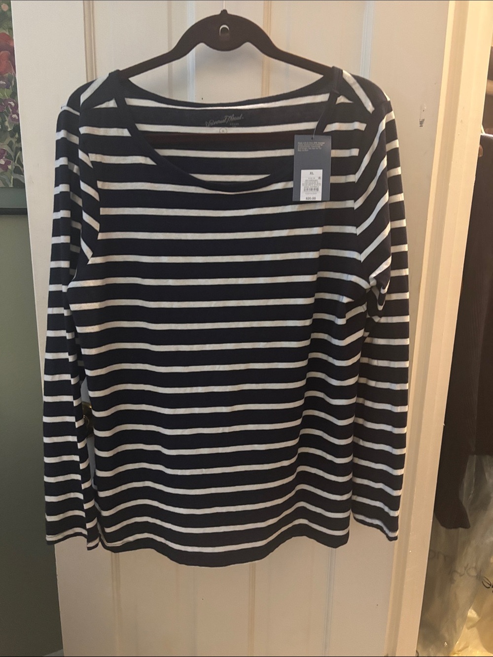 Striped Scoop Neck cotton top- navy & White
